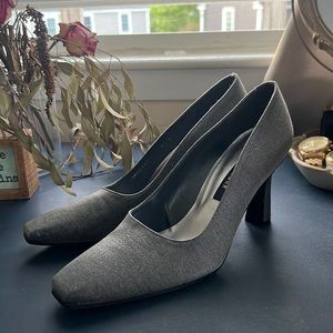 NWOB Stuart Weitzman Holiday Heels